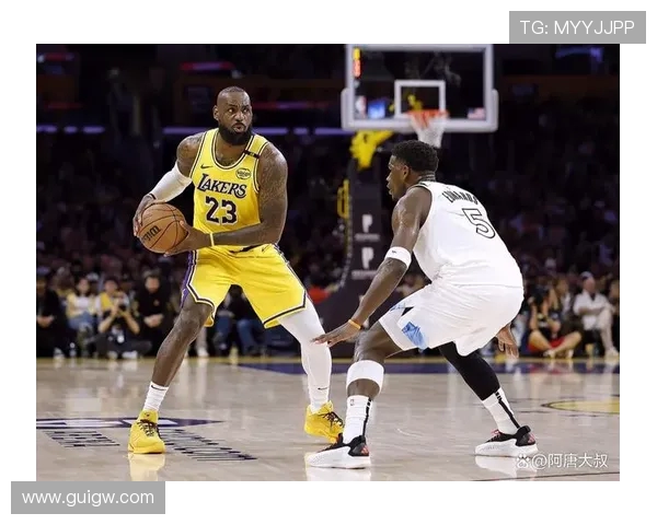 2015年热火与湖人对决回顾：经典比赛中的明星对抗与战术较量