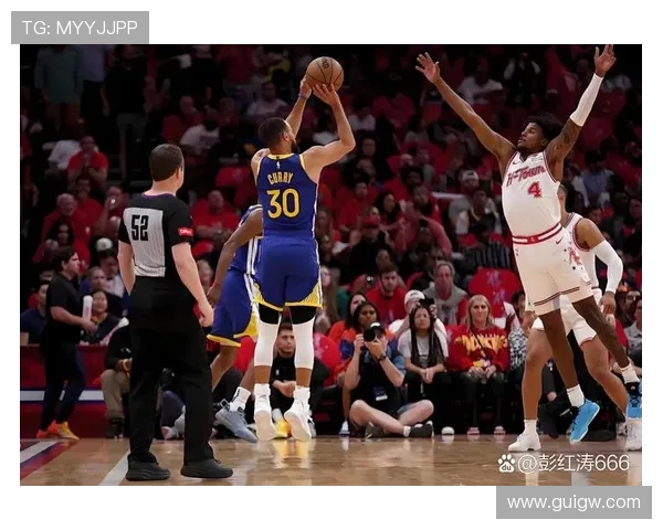 2016年火箭队与勇士队首轮对决回顾及精彩瞬间分析